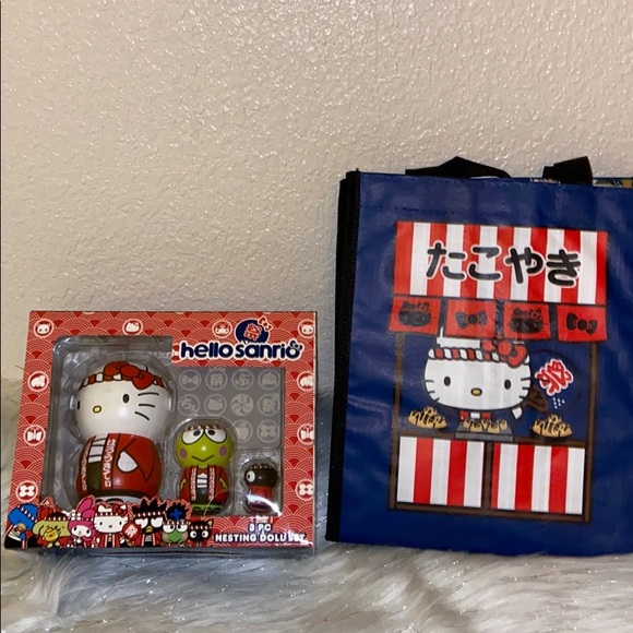 hello kitty nesting dolls